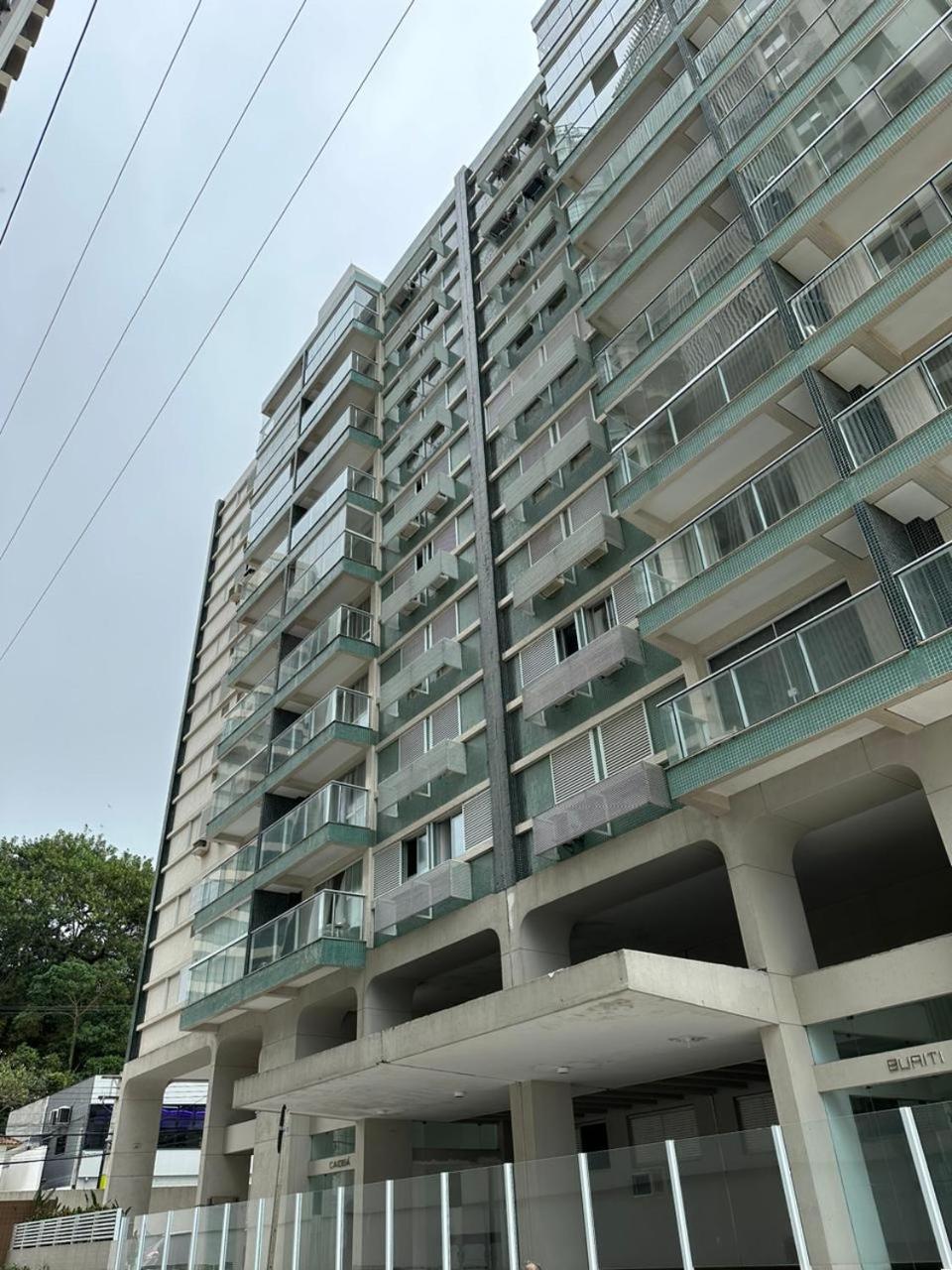 شقة Guaruja Pe Na Areia المظهر الخارجي الصورة